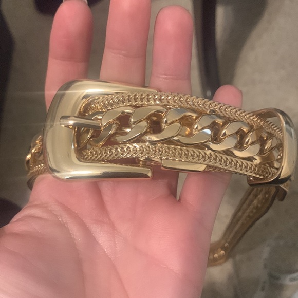 Pre-loved stunning gold chain belt! - Picture 3 of 4